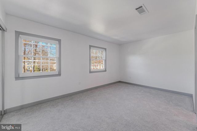 14811 PALMERSTON SQ, Centreville, VA 20120