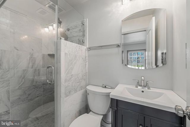 14811 PALMERSTON SQ, Centreville, VA 20120