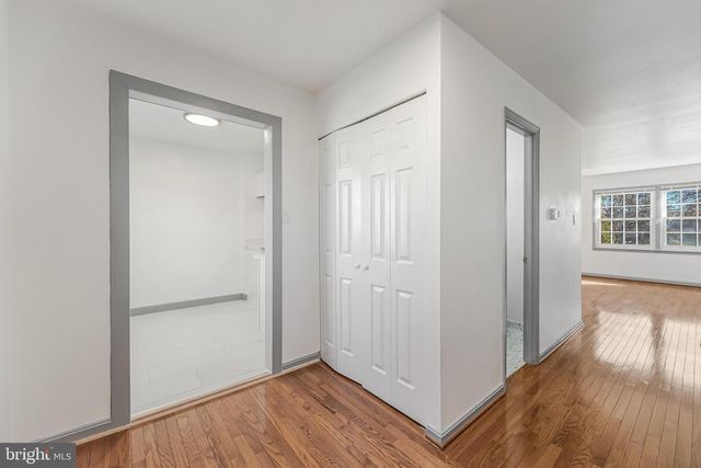 14811 PALMERSTON SQ, Centreville, VA 20120