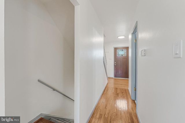 14811 PALMERSTON SQ, Centreville, VA 20120