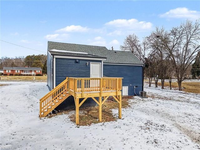 2702 Durham Street Extension, Burlington, NC 27217