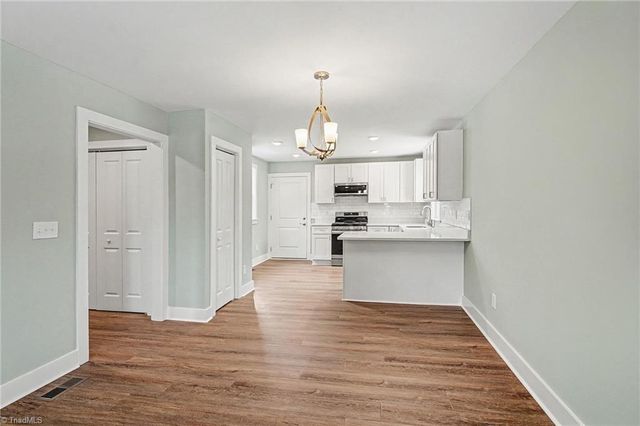 2702 Durham Street Extension, Burlington, NC 27217