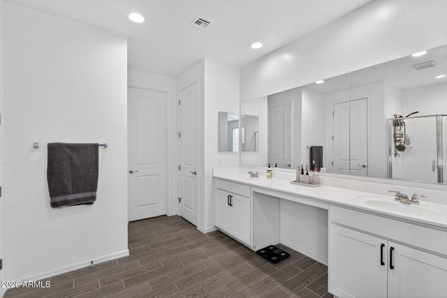 9333 E SECTOR Drive, Mesa, AZ 85212