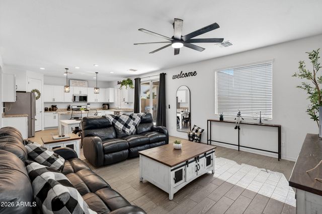 9333 E SECTOR Drive, Mesa, AZ 85212