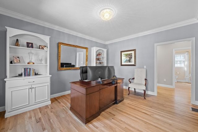 7 Daniel Shays Rd, Hopkinton, MA 01748