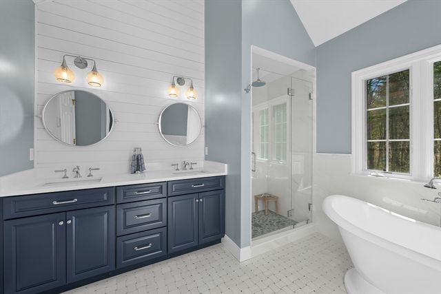7 Daniel Shays Rd, Hopkinton, MA 01748