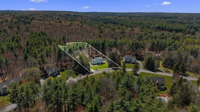 7 Daniel Shays Rd, Hopkinton, MA 01748
