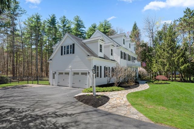 7 Daniel Shays Rd, Hopkinton, MA 01748