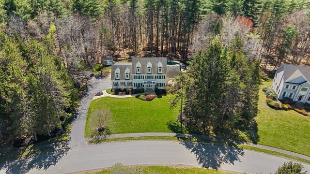 7 Daniel Shays Rd, Hopkinton, MA 01748