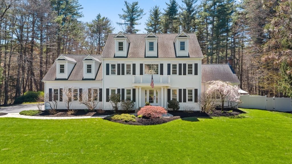 7 Daniel Shays Rd, Hopkinton, MA 01748