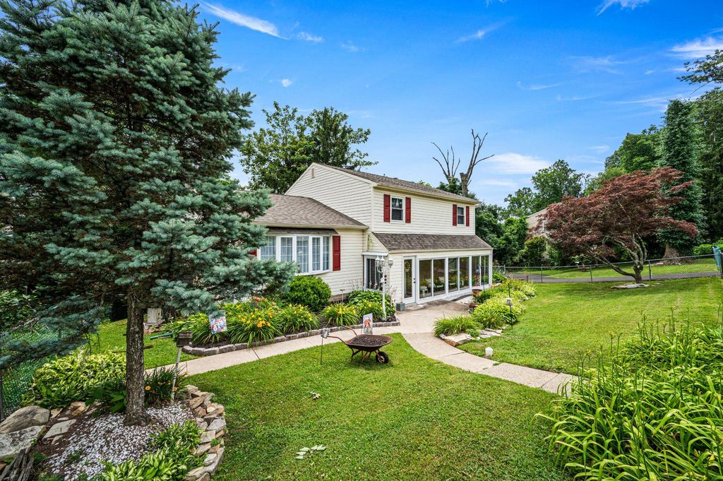 3819 MULBERRY AVE, Feasterville Trevose, PA 19053