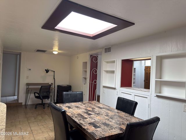 2619 E Prince Road, Tucson, AZ 85716