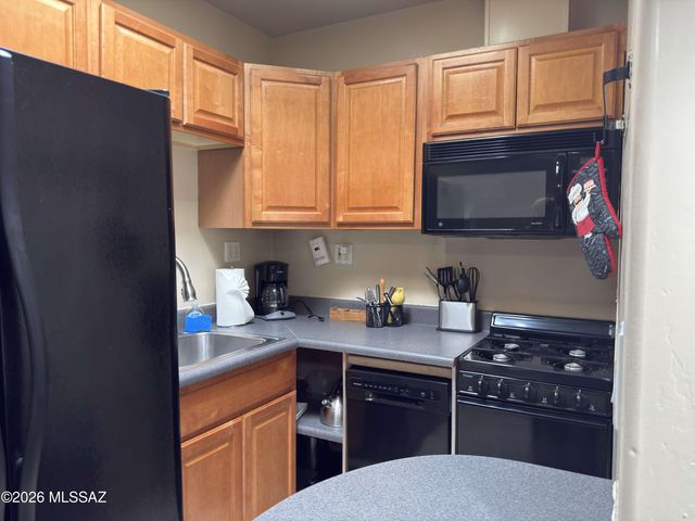 2619 E Prince Road, Tucson, AZ 85716