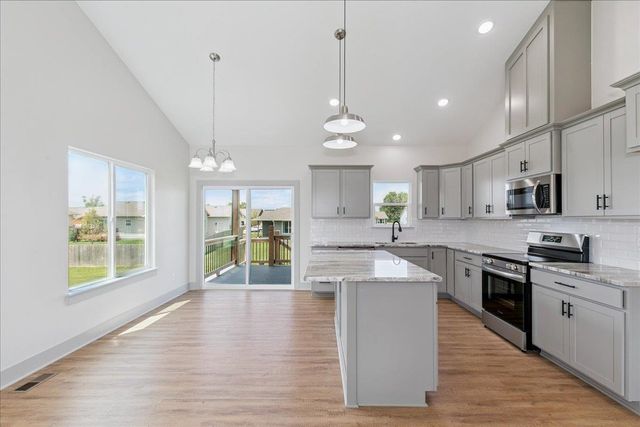 5849 N Newport St, Park City, KS 67219