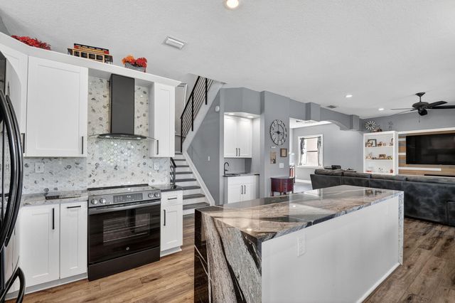 5947 Bay Hill Circle, Lake Worth, FL 33463