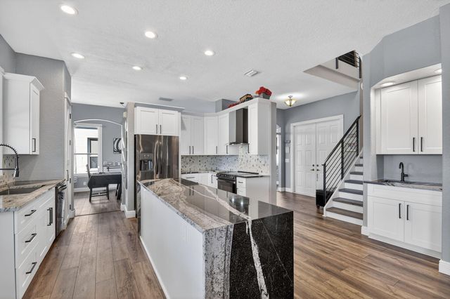 5947 Bay Hill Circle, Lake Worth, FL 33463