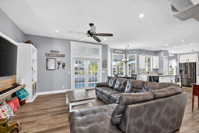 5947 Bay Hill Circle, Lake Worth, FL 33463