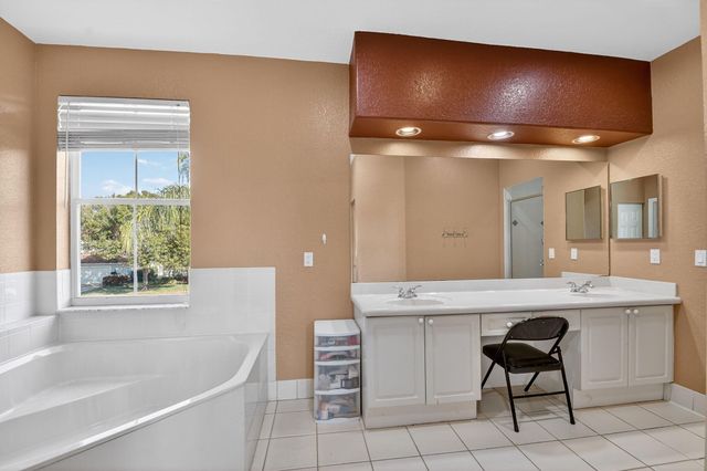 5947 Bay Hill Circle, Lake Worth, FL 33463