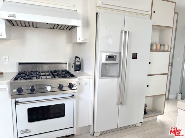 13326 Beach Avenue 203, Marina Del Rey, CA 90292