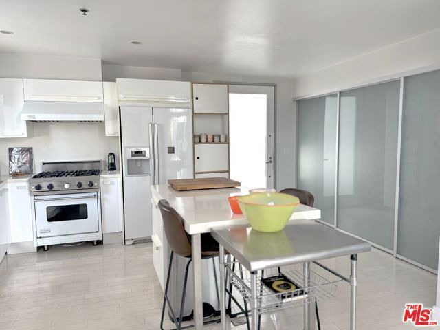 13326 Beach Avenue 203, Marina Del Rey, CA 90292