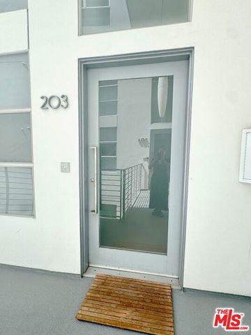 13326 Beach Avenue 203, Marina Del Rey, CA 90292