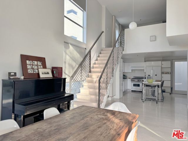 13326 Beach Avenue 203, Marina Del Rey, CA 90292