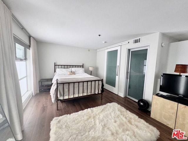 13326 Beach Avenue 203, Marina Del Rey, CA 90292