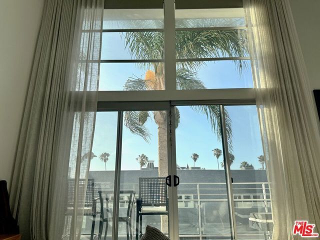 13326 Beach Avenue 203, Marina Del Rey, CA 90292