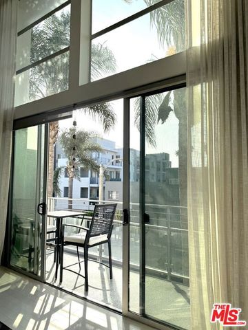 13326 Beach Avenue 203, Marina Del Rey, CA 90292