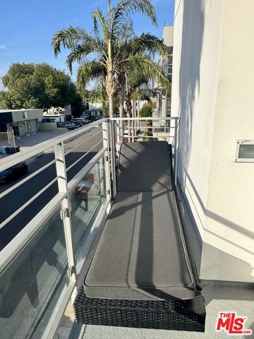 13326 Beach Avenue 203, Marina Del Rey, CA 90292