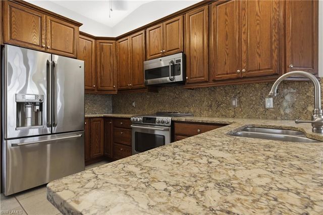 624 Mohawk PKWY, Cape Coral, FL 33914