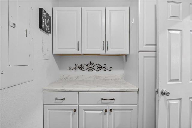 1704 Oakwood Drive, Troup, TX 75789