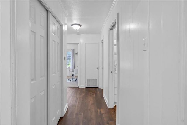 1704 Oakwood Drive, Troup, TX 75789