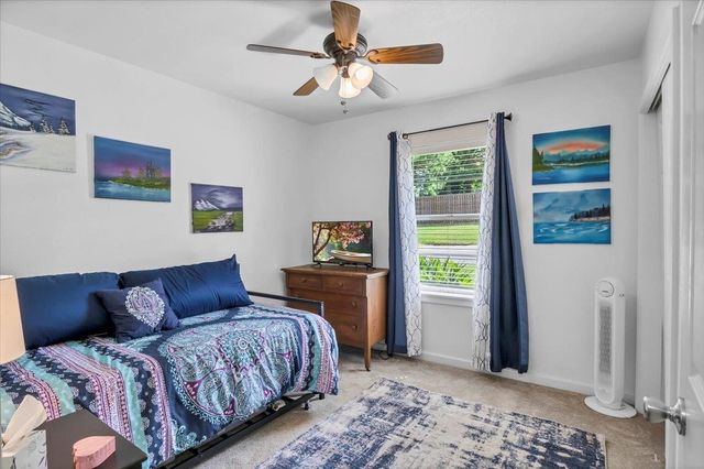 1704 Oakwood Drive, Troup, TX 75789