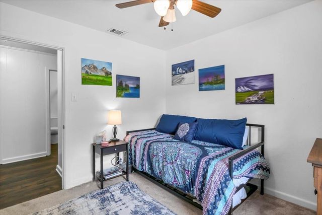 1704 Oakwood Drive, Troup, TX 75789