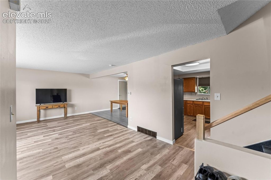 22 Heatherwood Lane, Pueblo, CO 81008 — photo 4