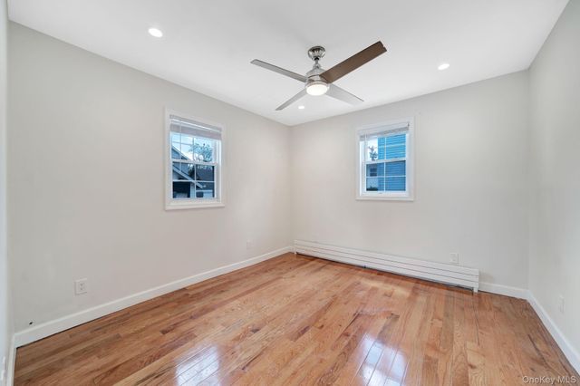 40 S 16 S, New Hyde Park, NY 11040