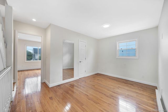 40 S 16 S, New Hyde Park, NY 11040
