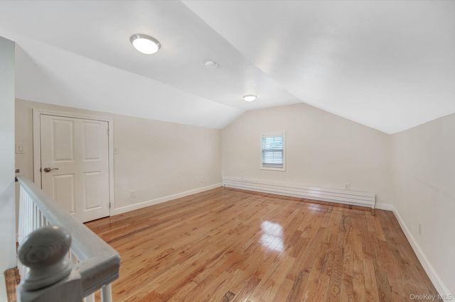 40 S 16 S, New Hyde Park, NY 11040
