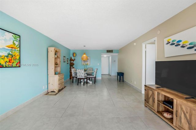 3671 Environ Boulevard 368, Lauderhill, FL 33319