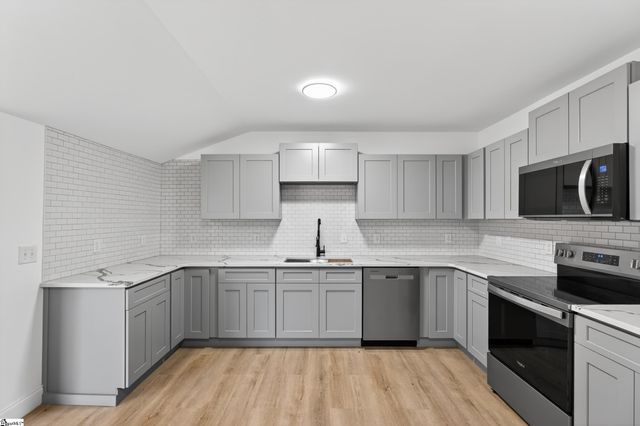 583 Berry Road, Chesnee, SC 29316