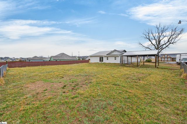 583 Berry Road, Chesnee, SC 29316