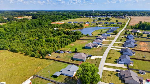 583 Berry Road, Boiling Springs, SC 29316