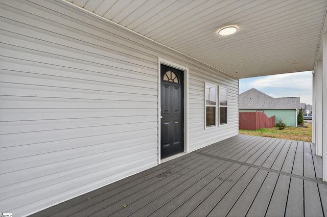 583 Berry Road, Chesnee, SC 29316