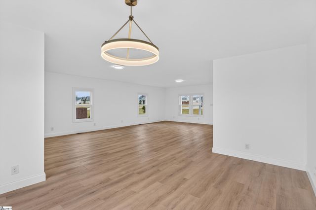 583 Berry Road, Chesnee, SC 29316