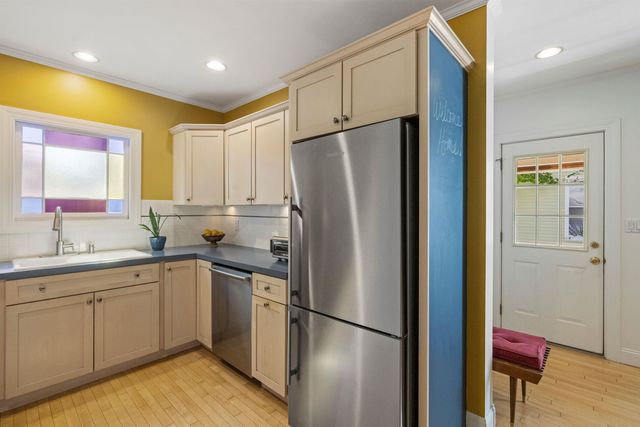 25 Fayette Street, Concord, NH 03301