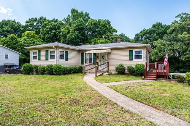 452 Swanson Drive SW, Lenoir, NC 28645