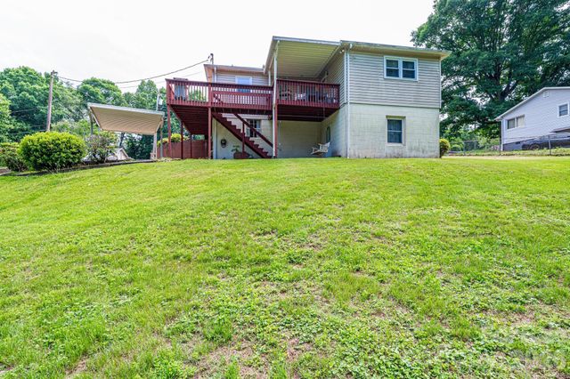 452 Swanson Drive SW, Lenoir, NC 28645