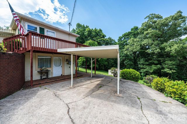 452 Swanson Drive SW, Lenoir, NC 28645
