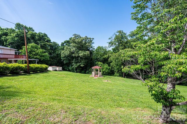 452 Swanson Drive SW, Lenoir, NC 28645